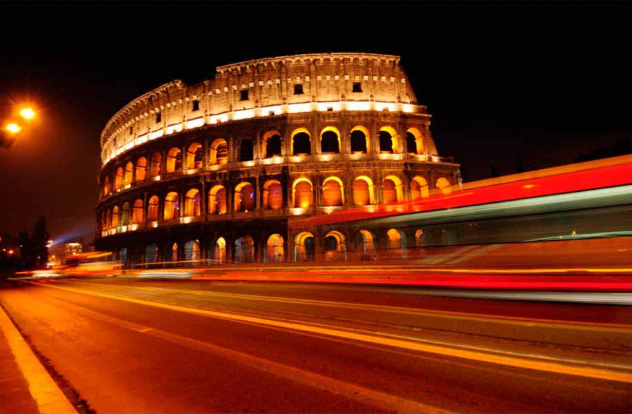 https://www.latiendadelaspegatinas.com/uploads/fotomurales-decorativos-ciudades-y-monumentos-FM-ciu-0010-coliseo-de-roma-de-noche-BASE_bfdc6.jpg