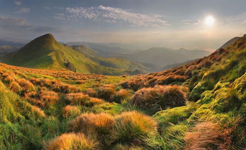 https://www.latiendadelaspegatinas.com/uploads/fotomurales-decorativos-paisajes-FM-pai-0004-paisaje-montaoso-BASE_ae476.jpg