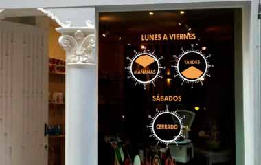 Vinilo Horario puerta relojes