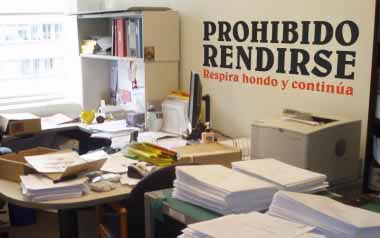 vinilo prohibido rendirse