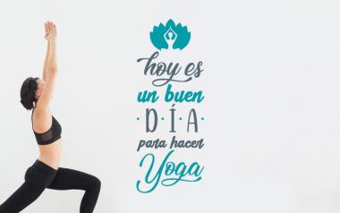 Vinilo Decorativo Hoy Es Un Buen Día Yoga